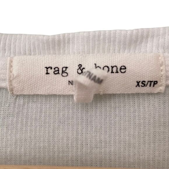 Rag & Bone Basic White Front Button Top in Size XS - Picture 7 of 7
